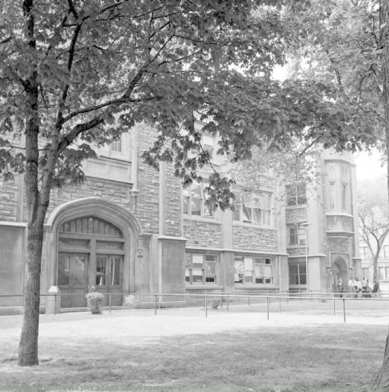 Photos/Royaloakcityhall1963.jpg